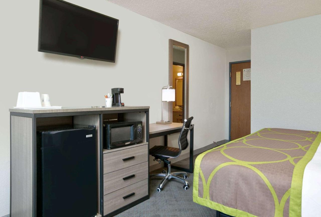 Super 8 By Wyndham Amarillo Exterior foto
